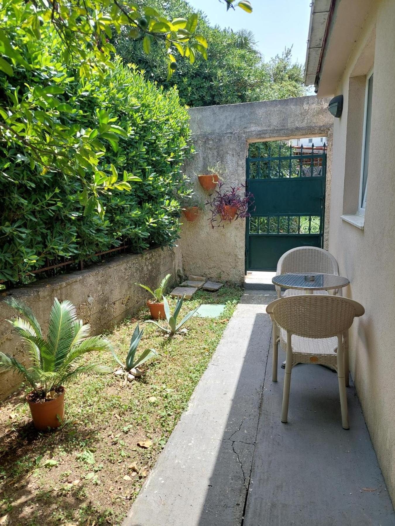 Garden Apartmant Near Sea Kotor Quarto foto